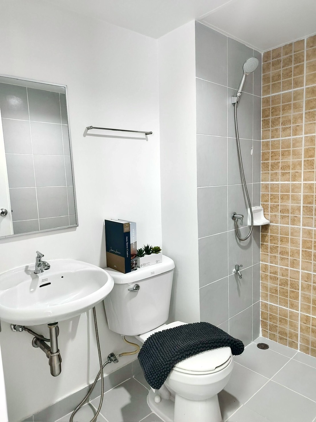 ให้เช่าคอนโด ลุมพินี มิกซ์ เทพารักษ์ – ศรีนครินทร์ (Lumpini Mixx Thepharak-Srinakarin)