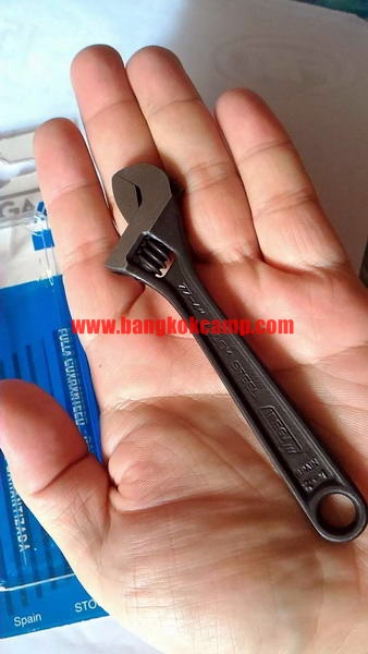 ประแจเลื่อน IREGA ขนาด 4 นิ้ว สเปน Made in Spain ใหม่ แท้. (แพ็คฟ้า)