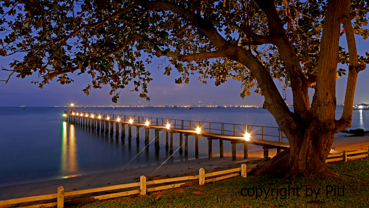 รหัสทรัพย์ 32240 ขายคอนโด Bang Saray Condominium (บางเสร่ คอนโดมิเนียม) ติดทะเลพัทยา 150 ตรม. 2 ห้องนอน 2 ห้องน้ำ 2 ระเบียง ตกแต่งดีไซน์ สวย สง่า มีคลาส ไม้จริง บิ้วอิน พื้นจากตุรกี material นำเข้าจากอิตาลี