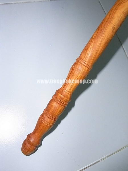 ไม้เท้า (ไม้ประดู่) จับกระชับมือ งานปราณีตน่าสะสม หรือเหมาะเป็นของฝากผู้ใหญ ่