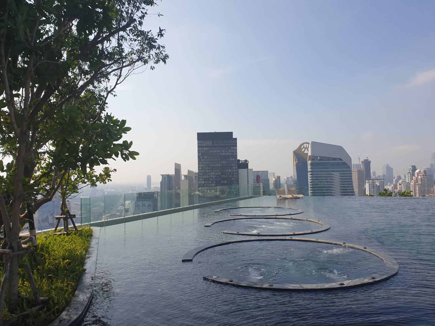 ให้เช่าคอนโด Life One Wireless (ไลฟ์ วัน ไวร์เลส) 1 ห้องนอน 1 ห้องน้ำ ขนาด 24 ตรม