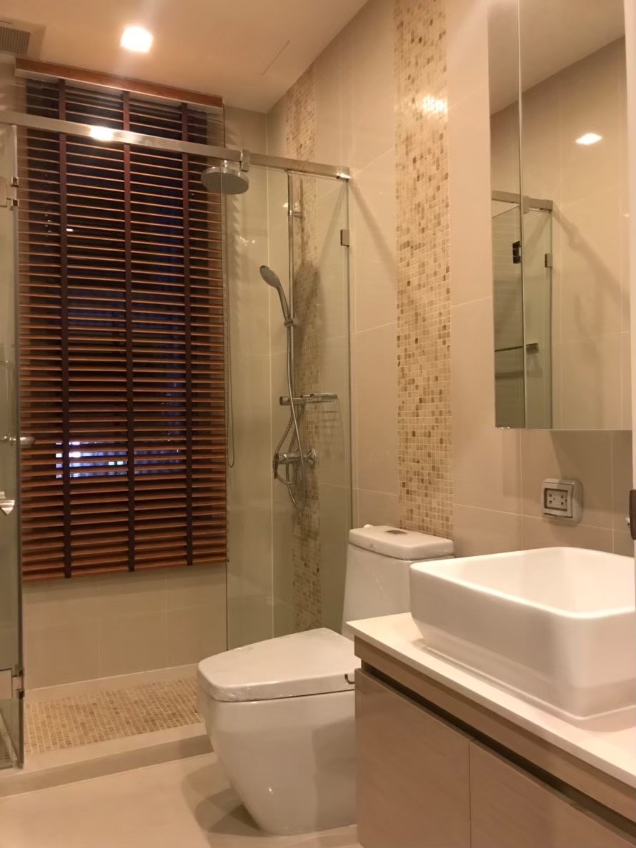 ขายคอนโด Q Asoke (คิว อโศก) ห้องใหม่ ไม่เคยอยู่ ไม่เคยปล่อยเช่า Type : 2 ห้องนอน 1 ห้องน้ำ 1 ห้องนั่งเล่น