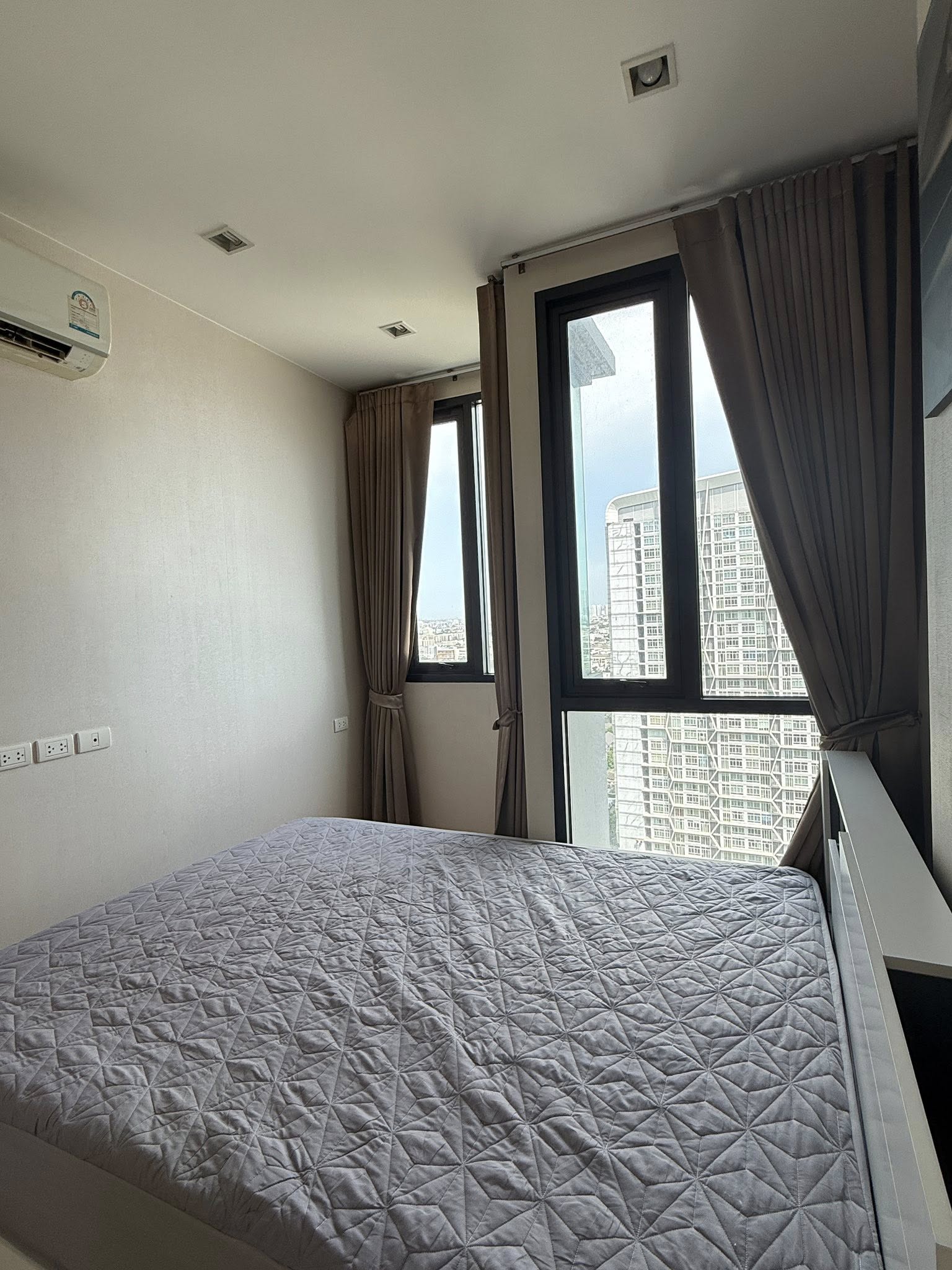 🌟 ห้องว่างพร้อมเข้าอยู่ ปล่อยเช่าคอนโดติด BTS อ่อนนุช Q House Sukhumvit 79 : คิวเฮาส์ สุขุมวิท 79 BTS อ่อนนุช เพียง 200 เมตร