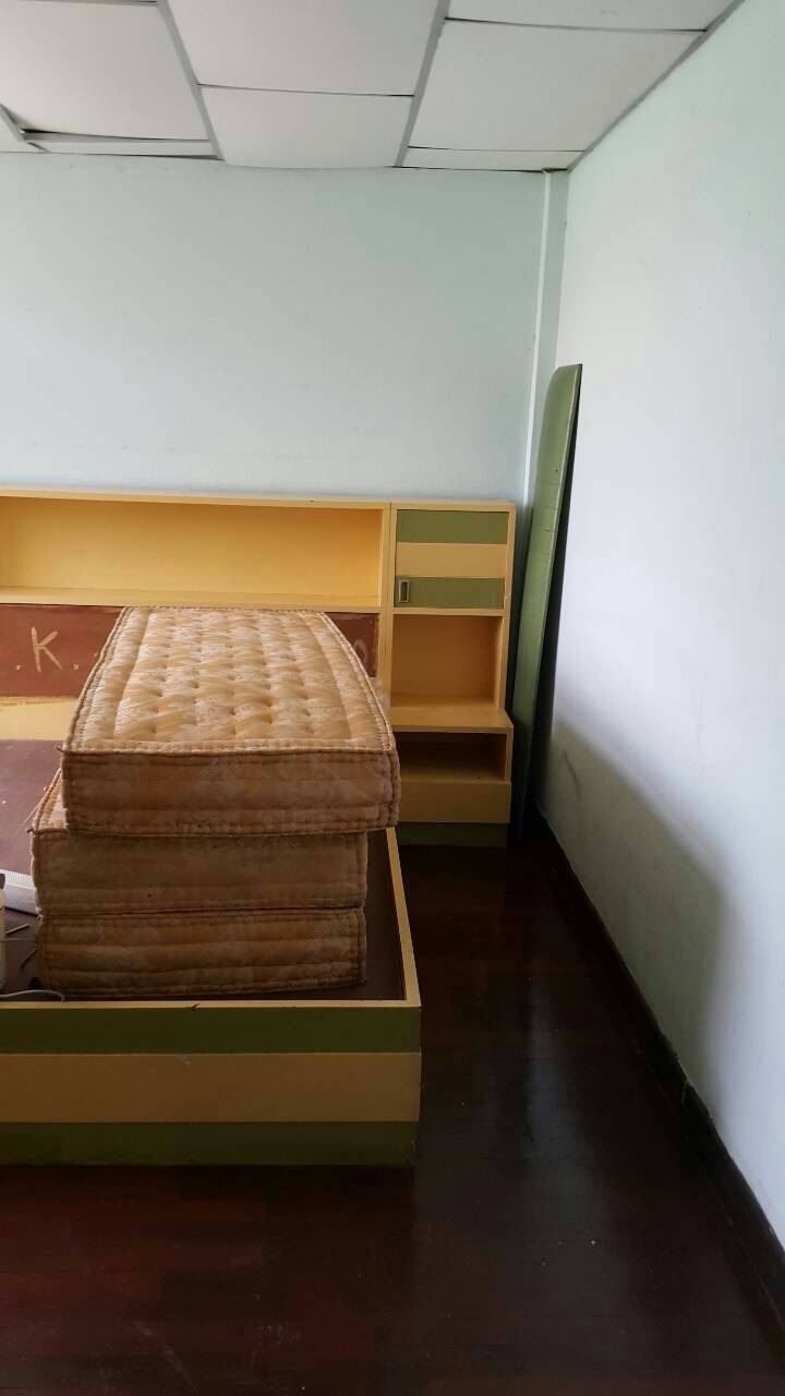 ทาวเฮาส์ 2 ชั้น ให้เช่า ราคาเช่า 15,000 บาท/เดือน มี 4 ห้องนอน 1ห้องเก็บของ 2 ห้องน้ำใหญ่