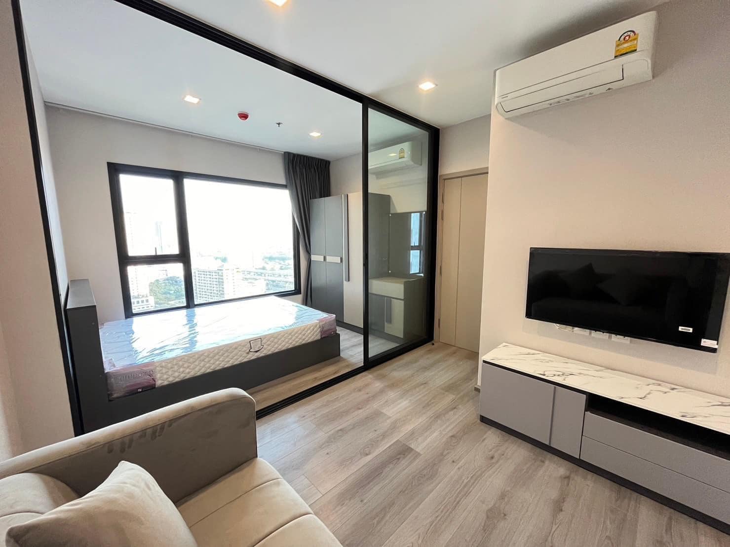 ให้เช่าคอนโด The Politan rive เดอะ โพลิแทน รีฟ 8500 / เดือน สัญญาปี หรือสนใจระยะสั้น ทักแชตสอบถามได้