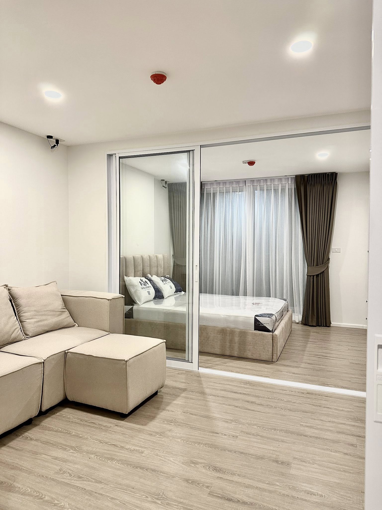 ให้เช่าคอนโด ชาโตว์ อินทาวน์ รัชโยธิน / For Rent Chateau In Town Ratchayothin (English below)