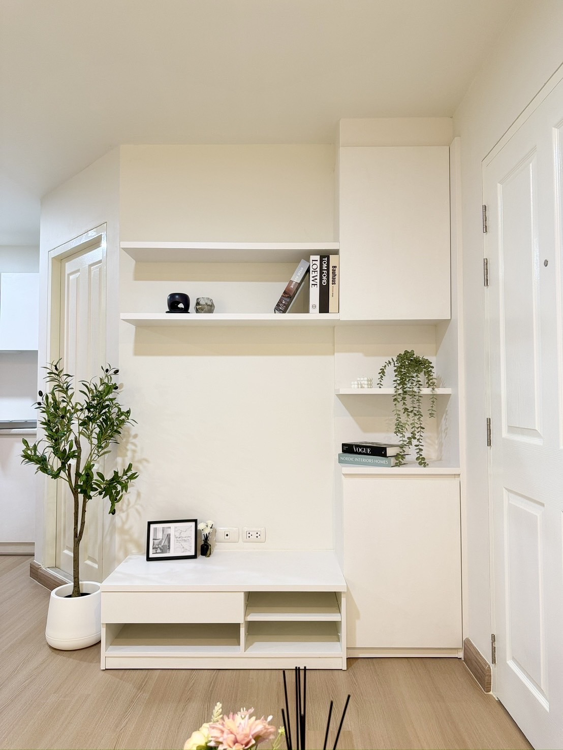 ขายคอนโด เดอะทรัส เรสซิเด้นซ์ ปิ่นเกล้า (For sale The Trust Residence Pinklao)