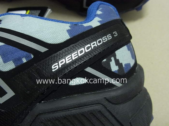 รองเท้าเดินป่า outdoor.. .Salomon... ใหม่.... Size42eur