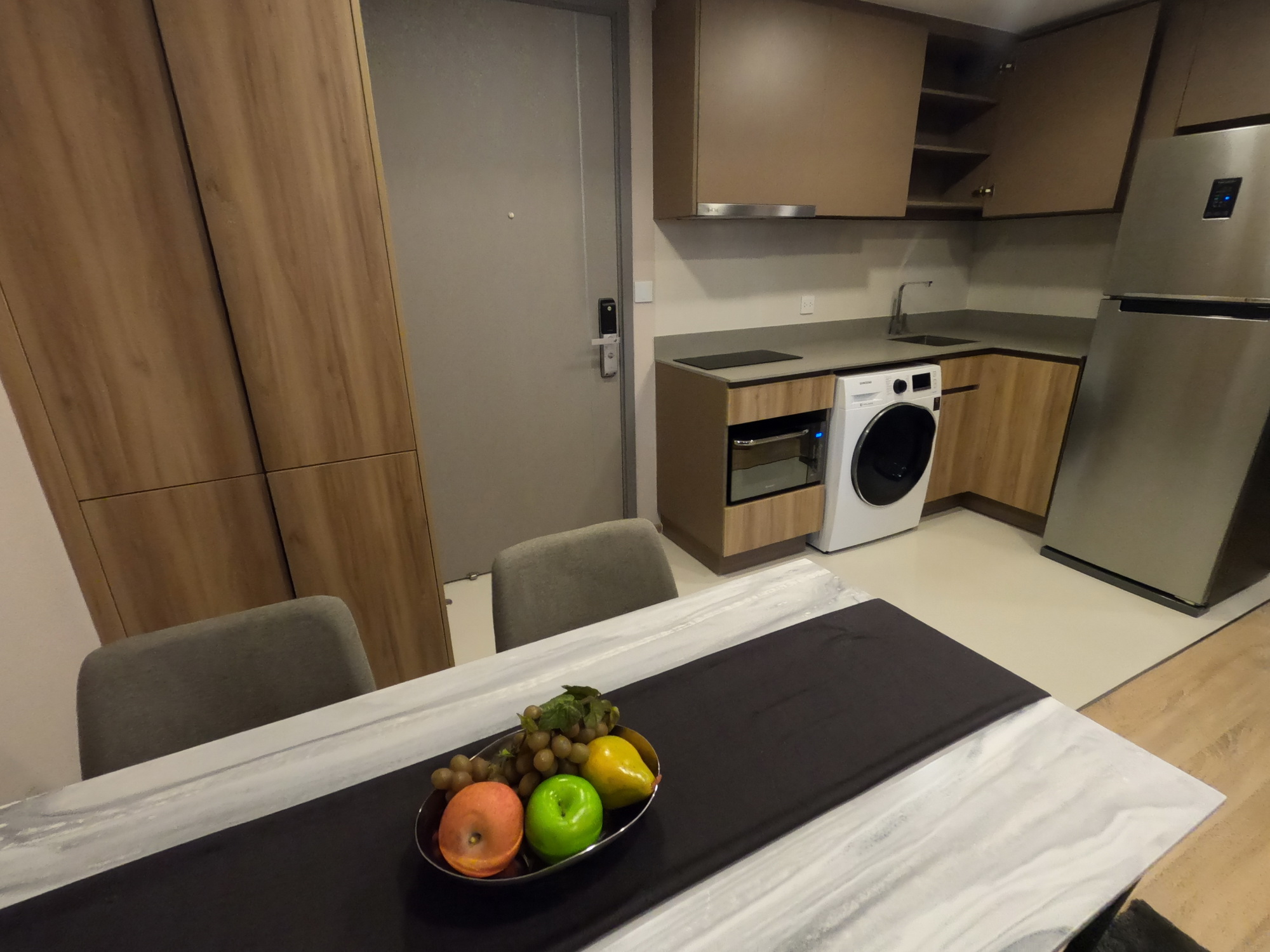 ขาย / เช่า คอนโด Taka Haus Ekamai 12 (ทากะ เฮาส์ เอกมัย 12) 2 ห้องนอน 1 ห้องน้ำ พื้นที่ 44.75 ตารางเมตร