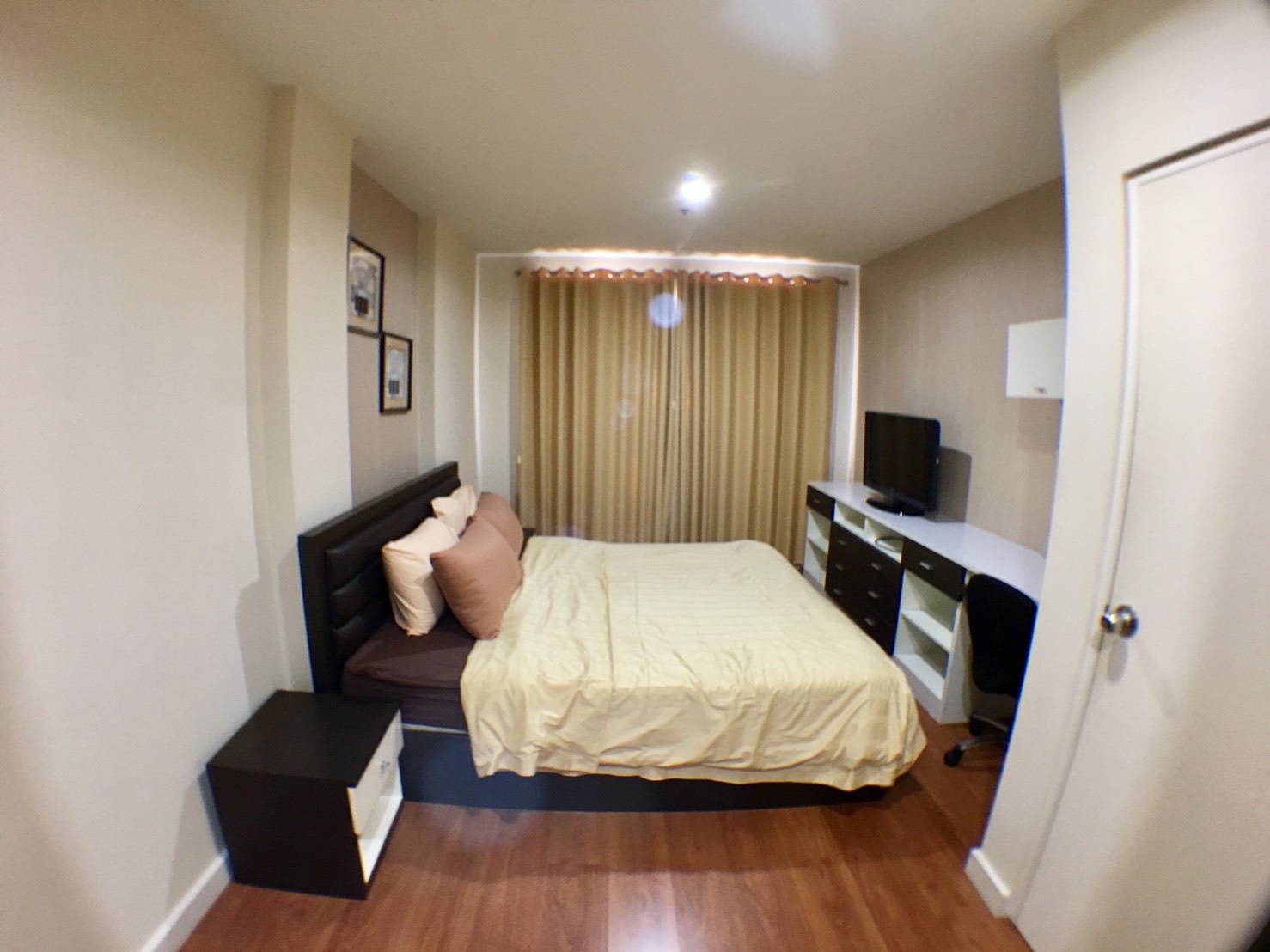 condo for rent at Condo One X Sukhumvit 26 on Sukhumvit 26. > Rental price: 23,000-25,000 Baht/month