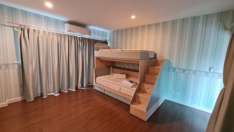 ขาย /ให้เช่า บ้านเดี่ยว 3 ชั้น หมู่บ้าน ลุมพินี สวนหลวงร.9 ราคาเช่า 85,000 บาท ต่อเดือนถูกและสวย