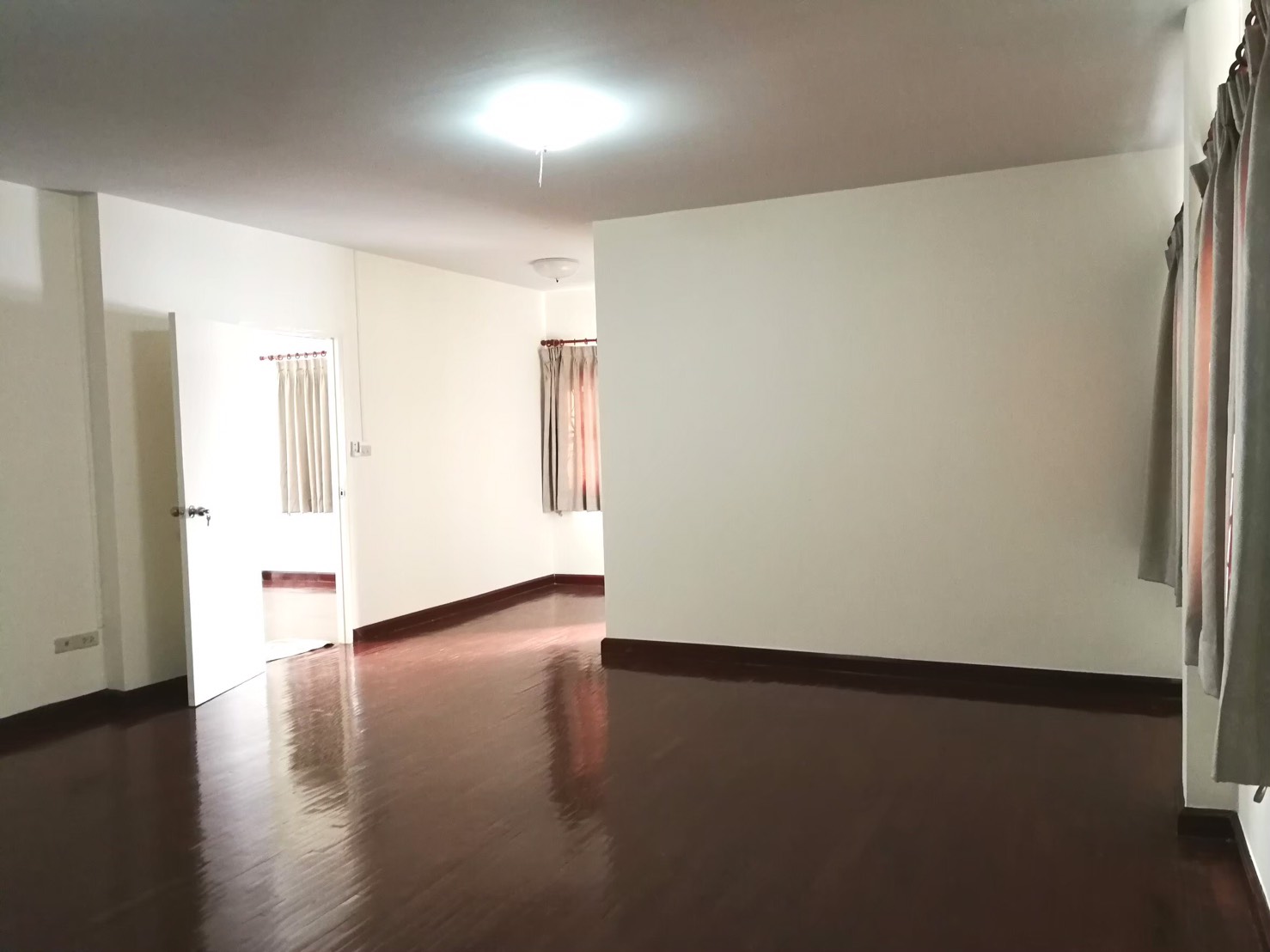 ขาย / เช่า บ้านเดี่ยวตกแต่งครบพร้อมเข้าอยู่ ในหมู่บ้านเดี่ยว เพอร์เฟค เพลส รามคำแหง Perfect Place Ramkhamhaeng ใกล้โรงเรียนนานาชาติร่วมฤดี