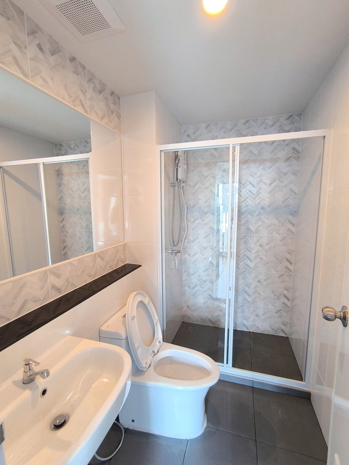 🏡✨ ให้เช่าคอนโด รีเจ้นท์ โฮม วุฒากาศ / Regent Home Wutthakat ✨