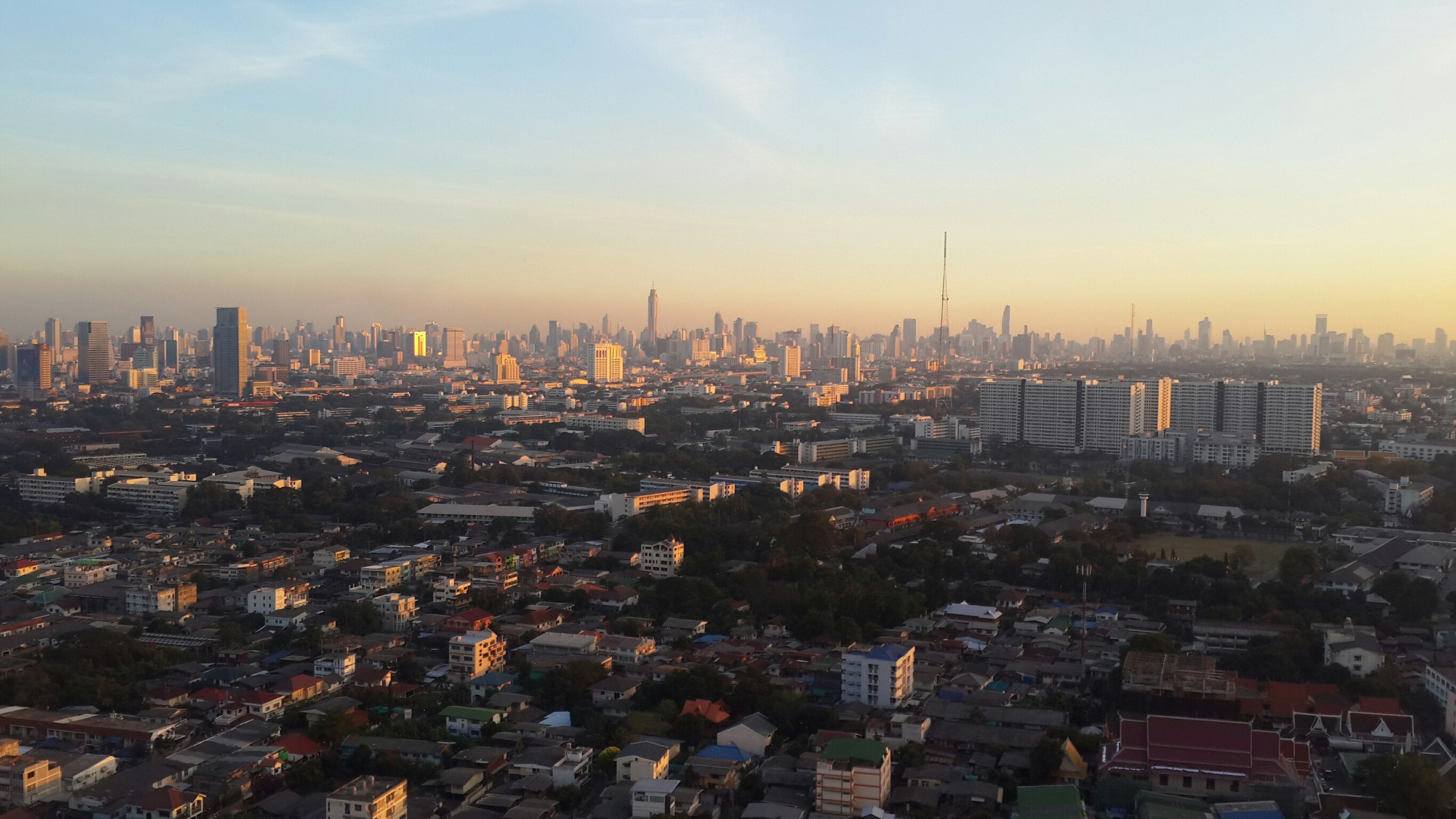 ให้เช่าคอนโด the tree interchange 1 ห้องนอน 1 ห้องน้ำ ชั้น 37 กับ 40 ตึกA 4029 กับ 3703 ทิศใต้คะ วิวแม่น้ำ รัฐสภาคะ ราคา 12,000 บาท full furniture