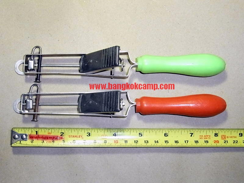 ที่จุดแก๊ส..เยอรมัน ใหม่เก่าเก็บ ใช้งานได้ปกติ (สีเขียว)