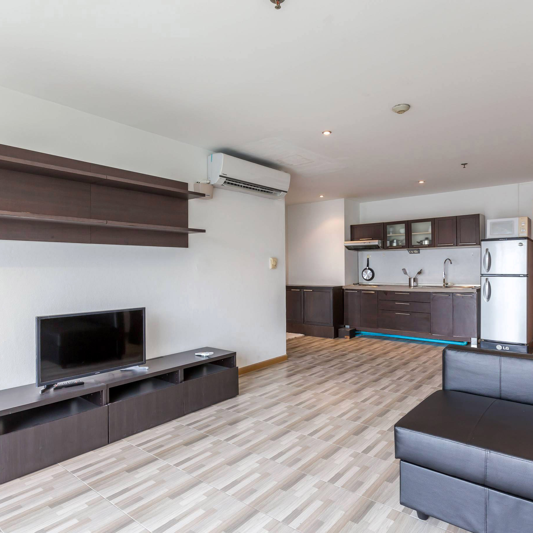 รหัสทรัพย์ 09226 ให้เช่าคอนโด Sukhumvit Suite (สุขุมวิท สวีท) 1 ห้องนอน 1 ห้องน้ำ ขนาด 63 ตร.ม