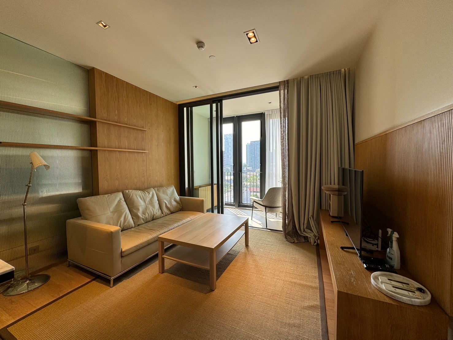 🏢 ให้เช่า คอนโด Beatniq Sukhumvit 32 (บีทนิค สุขุมวิท 32) ห้องสวยหรู ตกแต่งพร้อมอยู่ ใจกลางสุขุมวิท เพียง 250 เมตรจาก BTS ทองหล่อ 🚆