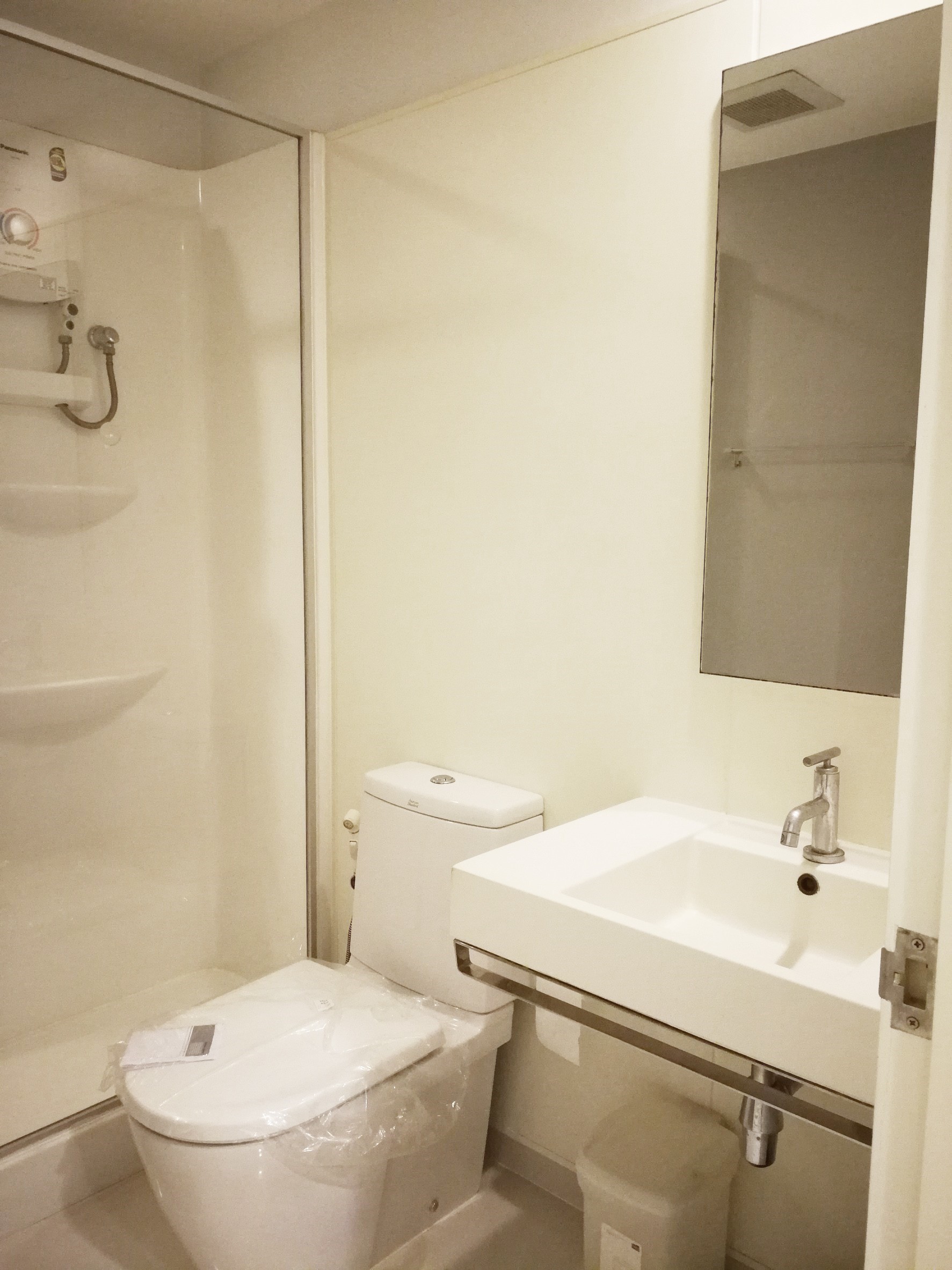 ขายด่วนคอนโด 1 ห้องนอน 40 ตรม โครงการ The Room Ratchada-Ladprao (เดอะ รูม รัชดา-ลาดพร้าว 1 ห้องนอน 1 ห้องน้ำ ขนาด 40 ตรม ตึก B