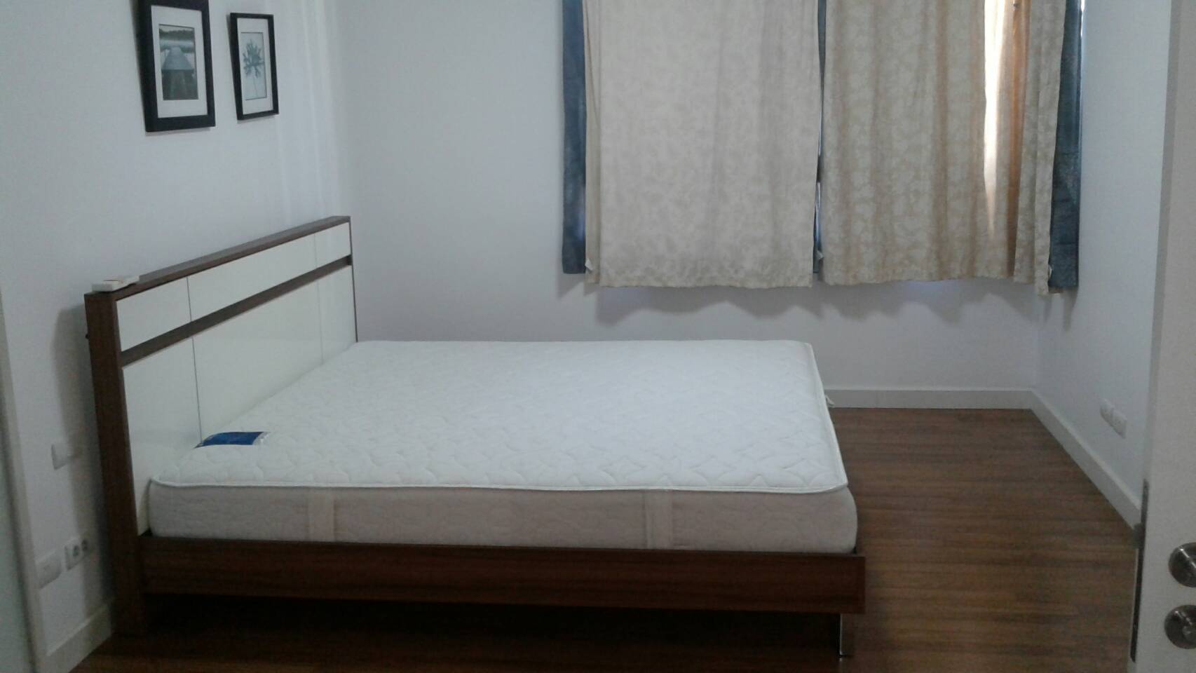 ให้เช่าคอนโด The Clover (เดอะ โคลเวอร์) 1 ห้องนอน 1 ห้องน้ำ ขนาด 45 ตรม