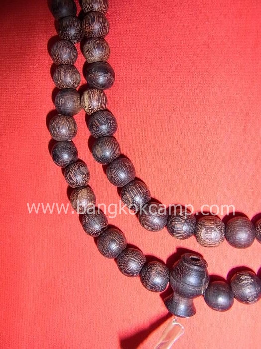 ไม้มงคลหายาก... ประคำ(ไม้แก่นมะขาม) ลายสวย ขนาด10มิล.ยาว18.5นิ้ว..ไม้แก่นมะขามแท้ทุกเม็ด (CN011)