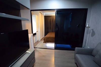 ขายคอนโด Aspire Sathorn-Taksin (แอสไพร์ สาทร-ตากสิน) 1 ห้องนอน 1 ห้องน้ำ ขนาด 26.5 ตร.ม