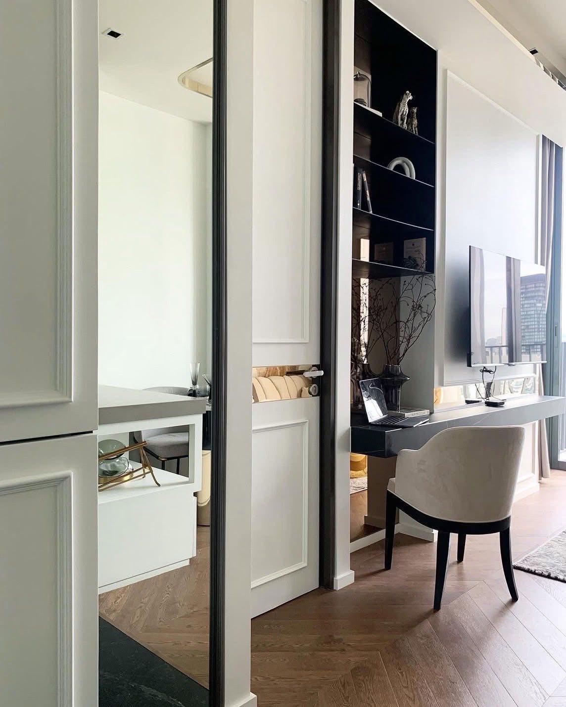 ให้เช่าคอนโด ทเวนตี้เอท ชิดลม / For Rent 28 Chidlom (English below)