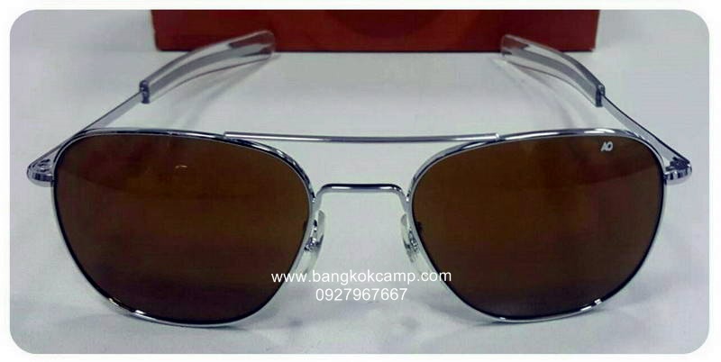 แว่นกันแดด แว่นนักบิน AO Original Pilot...Cosmetan® Brown (สีน้ำตาล/สีชา)..SILVER (กรอบสีเงินเงา) Made in USA ใหม่ แท้