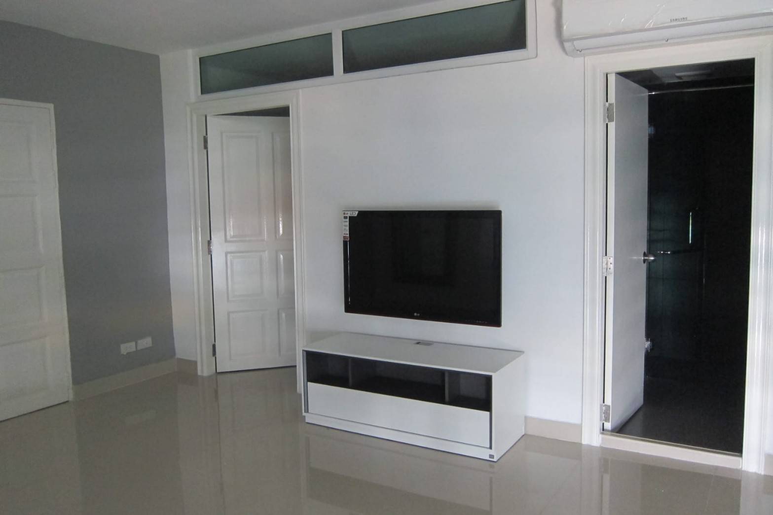 ขายคอนโด J.C. Tower (เจ. ซี. ทาวเวอร์) 2 ห้องนอน 2 ห้องน้ำ ขนาด 78 ตรม ชั้น 5 วิว โล่ง ห้องมุม