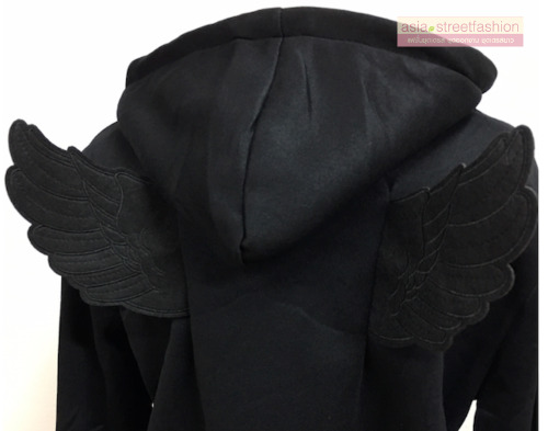 สีดำ เสื้อกันหนาว มีปีก เกาหลีสุดๆ น่ารัก เสื้อกันหนาว ฮู้ดดี้ มีปีก เกาหลีสุดๆ น่ารัก เลือกสีที่พร้อมส่งด้านในเลยค่ะ BLACK L