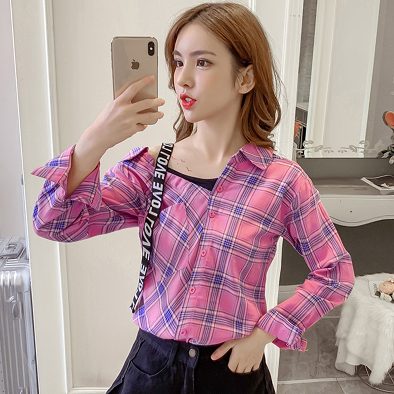 พรีออเดอร์ : เสื้อแฟชั่นแขนยาวลายสก็อตเปิดไหล่ แต่งสายพิมพ์ข้อความตามแบบ มีให้เลือก 2สี