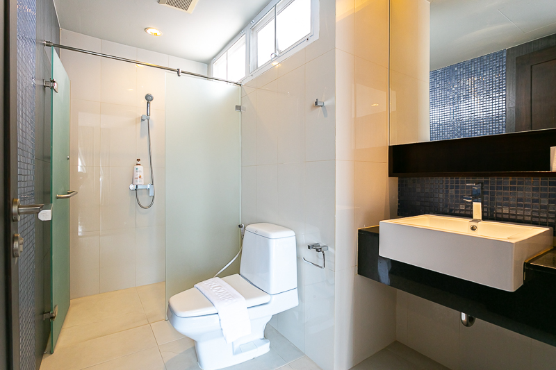 ให้เช่าคอนโด Double Tree Residence (ดับเบิ้ล ทรี เรสซิเด้นซ์) 2 ห้องนอน 2 ห้องน้ำ ขนาด 150 ตรม ชั้น 1 ราคาเช่า 45,000 บาท