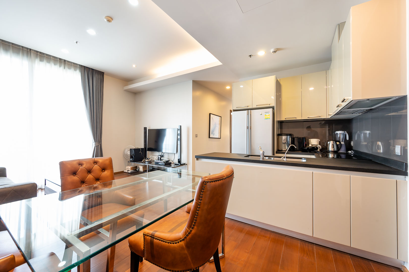 ให้เช่าคอนโด Quattro by Sansiri (ควอทโทร บาย แสนสิริ) มีทั้ง 1-3 ห้องนอน ห้องใหม่ยังไม่เคยพัก แต่งครบพร้อมเข้าอยู่