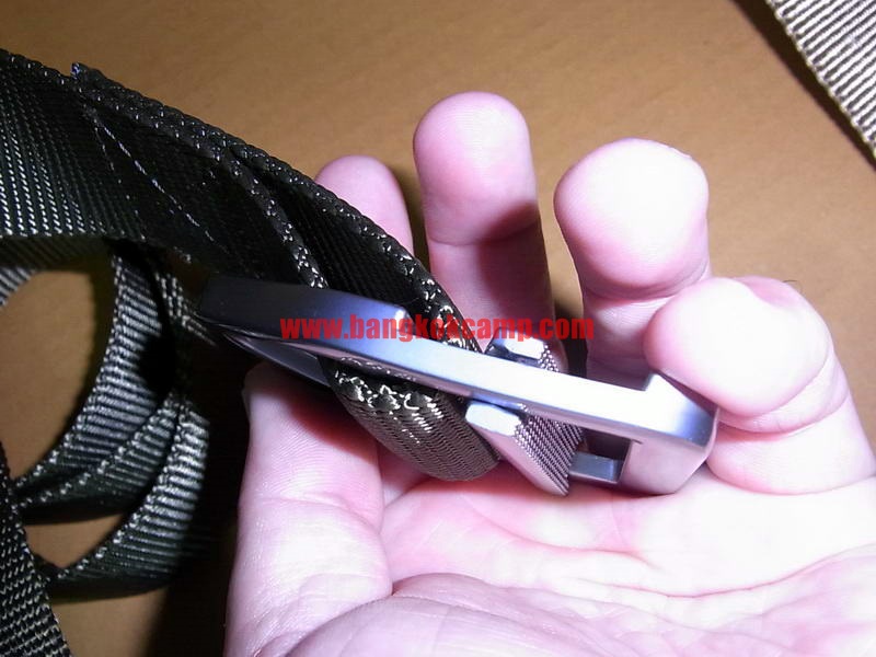 เข็มขัด หัวโลหะขาว สีเขียวทหาร