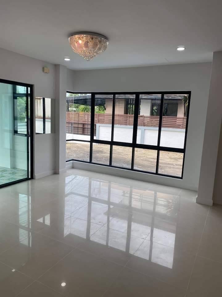 ขายบ้านเดี่ยว 2 ชั้น 56 ตร.วา 3 ห้องนอน 2 ห้องน้ำ โครงการ บ้านฟ้าปิยรมย์ เนสโต้ วงแหวนลำลูกกา-คลอง 6 บ้านหลังที่ 3 นับจากหน้าโครงการ