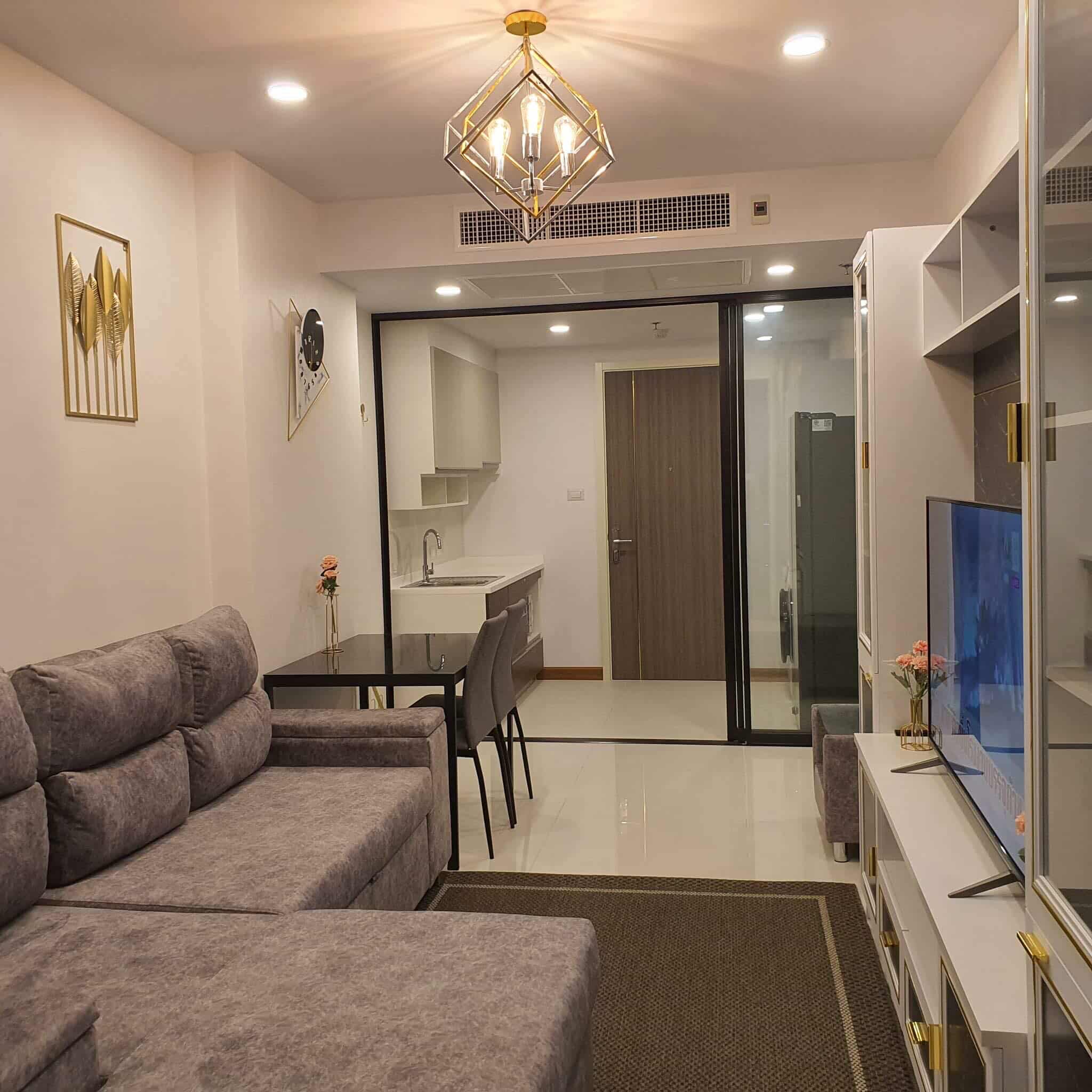 ð āđāļŦāđāđāļāđāļēāļāļāļāđāļ Supalai Premier Charoen Nakhon (āļĻāļļāļ āļēāļĨāļąāļĒ āļāļĢāļĩāđāļĄāļĩāļĒāļĢāđ āđāļāļĢāļīāļāļāļāļĢ) āļ§āļīāļ§ ICONSIAM āļŠāļļāļāļāļĨāļąāļ