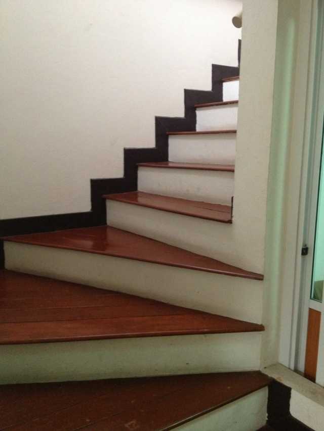 ขายทาวน์เฮ้าส์2 ชั้น ซอย นวมินทร์ 45 ขนาดพื้นที่ 20ตร.ว มีห้อง 2 ห้องนอน 2 ห้องน้ำ 1ห้องครัว