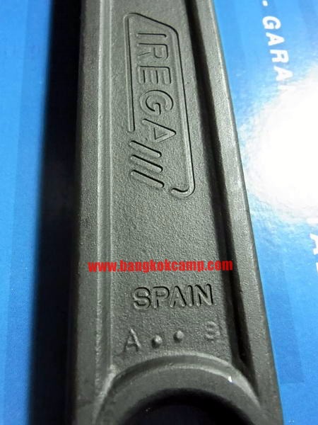 ประแจเลื่อน IREGA ขนาด 12 นิ้ว สเปน Made in Spain ใหม่ แท้. (แพ็คฟ้า) รุ่น 77