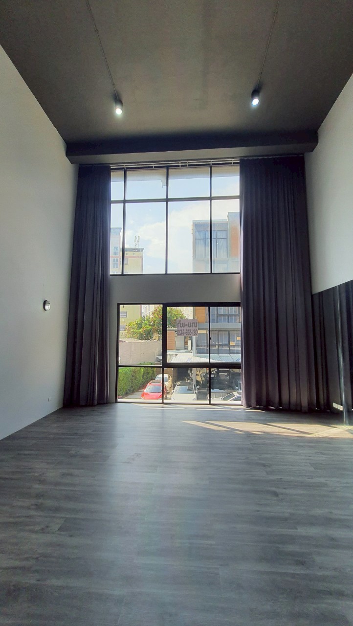 ขาย / เช่า โฮมออฟิศโครงการ เดอะ ไพรด์ สุขุมวิท 77 - The Pride Sukhumvit 77 4 ชั้นครึ่ง