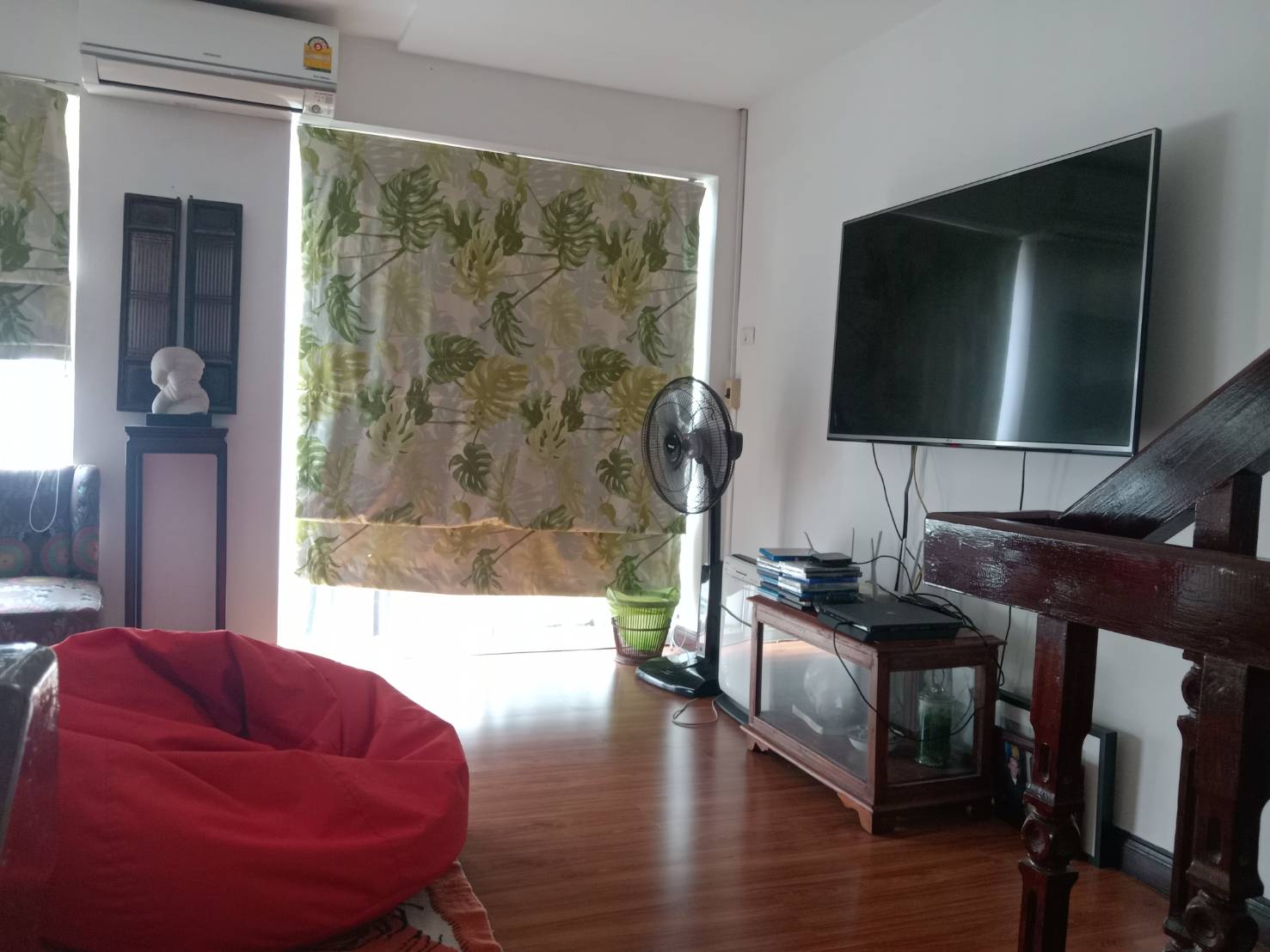 ขาย / ให้เช่า ทาวน์โฮม 3 ชั้น หน้ากว้าง 56 เมตร ย่านทองหล่อ ใกล้ BTS พร้อมพงษ์ หมู่บ้าน Leo Classic Place