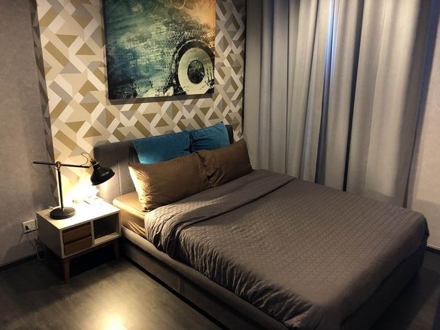 ให้เช่าคอนโด Edge Sukhumvit 23 (เอดจ์ สุขุมวิท 23) มีทั้ง 1-2 ห้องนอน ห้องใหม่ยังไม่เคยพัก