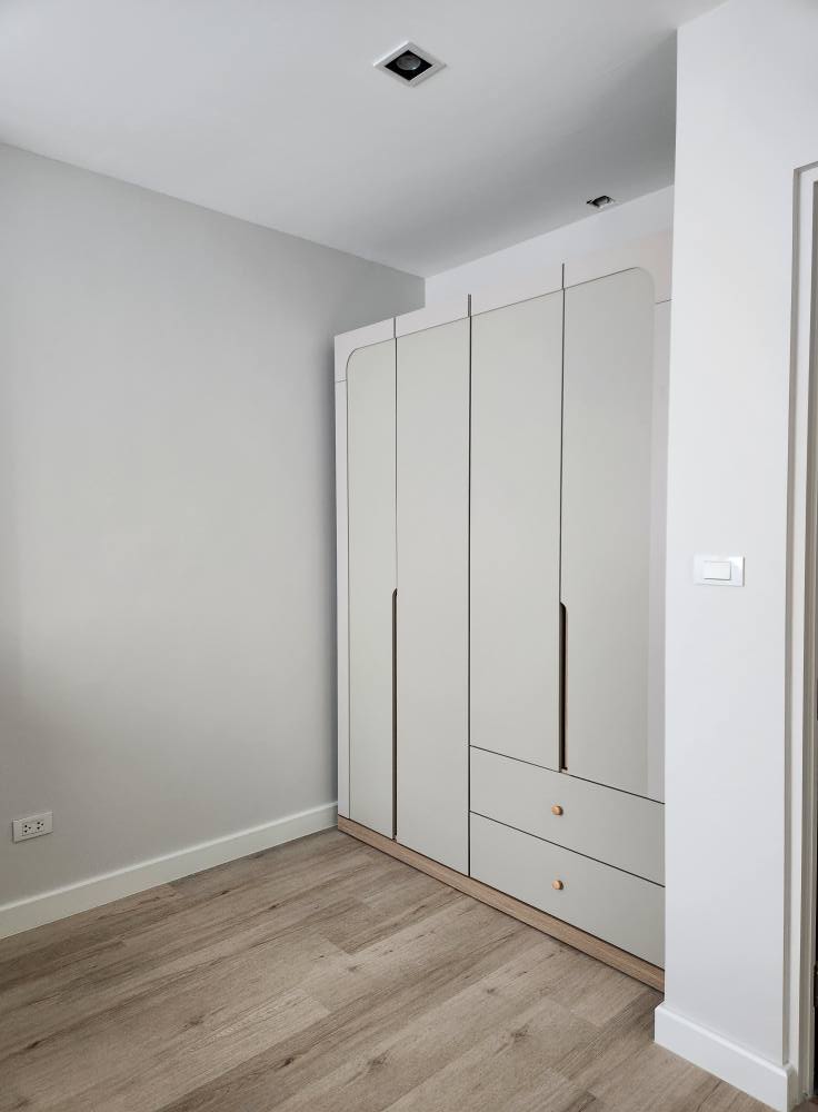 ให้เช่าคอนโด เดอะรูม สาทร–ตากสิน / For Rent The Room Sathorn–Taksin (English below)