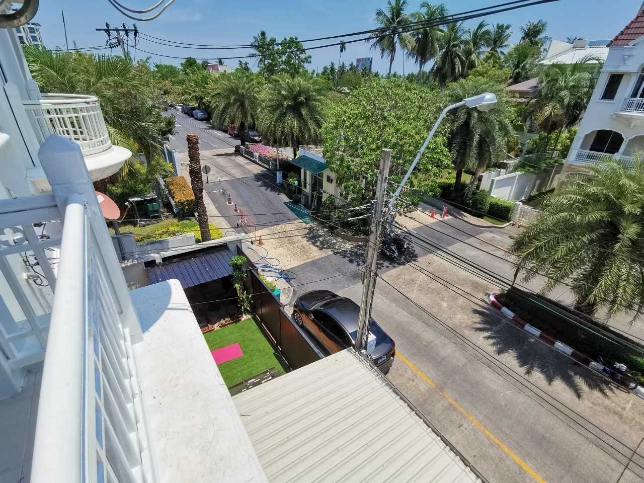 ขาย / เช่า ขายต่ำกว่าราคาตลาด** โฮมออฟฟิศ ทาวน์โฮม 3 ชั้น หมู่บ้าน The Metro Sathorn ใกล้ BTS วุฒากาศ