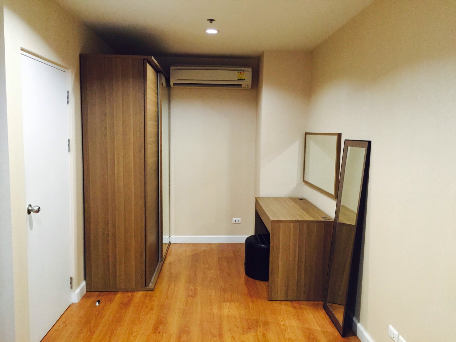 condo for rent at Condo One X Sukhumvit 26 on Sukhumvit 26. > Rental price: 23,000-25,000 Baht/month