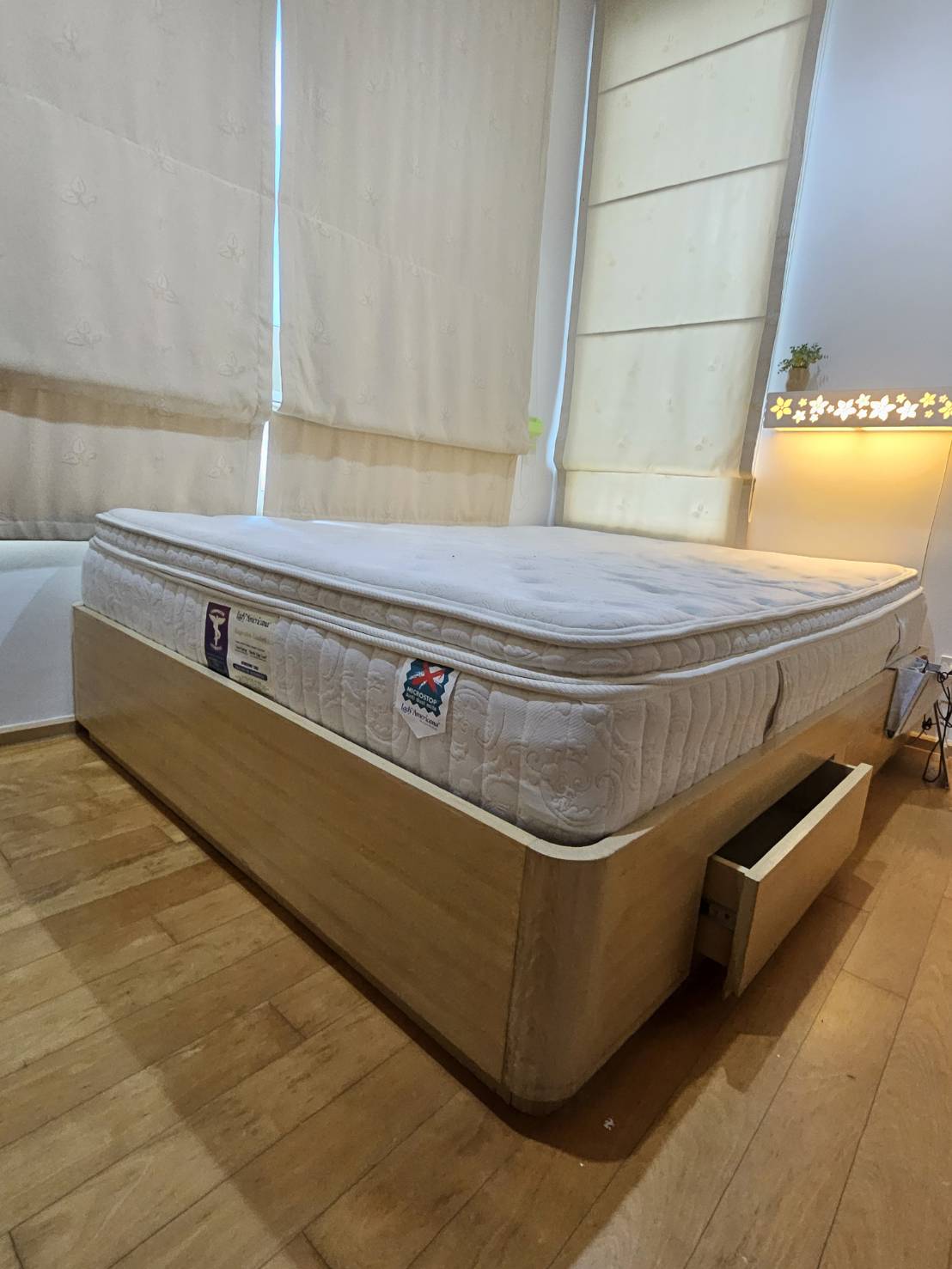 ให้เช่าคอนโด วิลล่า ราชเทวี (Villa Rachatewi Condominium) ยูนิตหายาก ห้องมุม 2 ห้องนอน