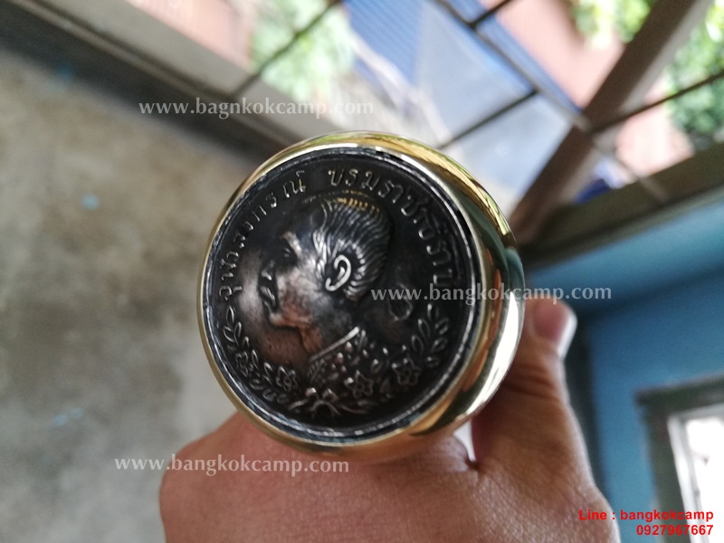 ไม้ตะพด ไม้เท้า หัวทองเหลือง ประดับเหรียญ ร.5 ปราบฮ่อ (เหรียญใหญ่) (แบบ25)