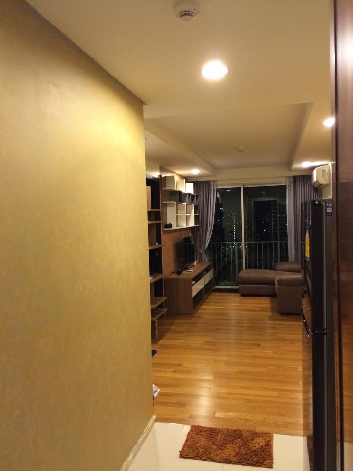 ให้เช่าคอนโด Abstract พหลโยธิน (Abstracts Phahonyothin Park) วิวเมือง ขนาด 45 ตร.ม. ชั้น 22 (1 ห้องนอน / 1 ห้องนั่งเล่น และ 1 ห้องน้ำ ) ตกแต่งด้วยเฟอร์นิเจอร์ครบ