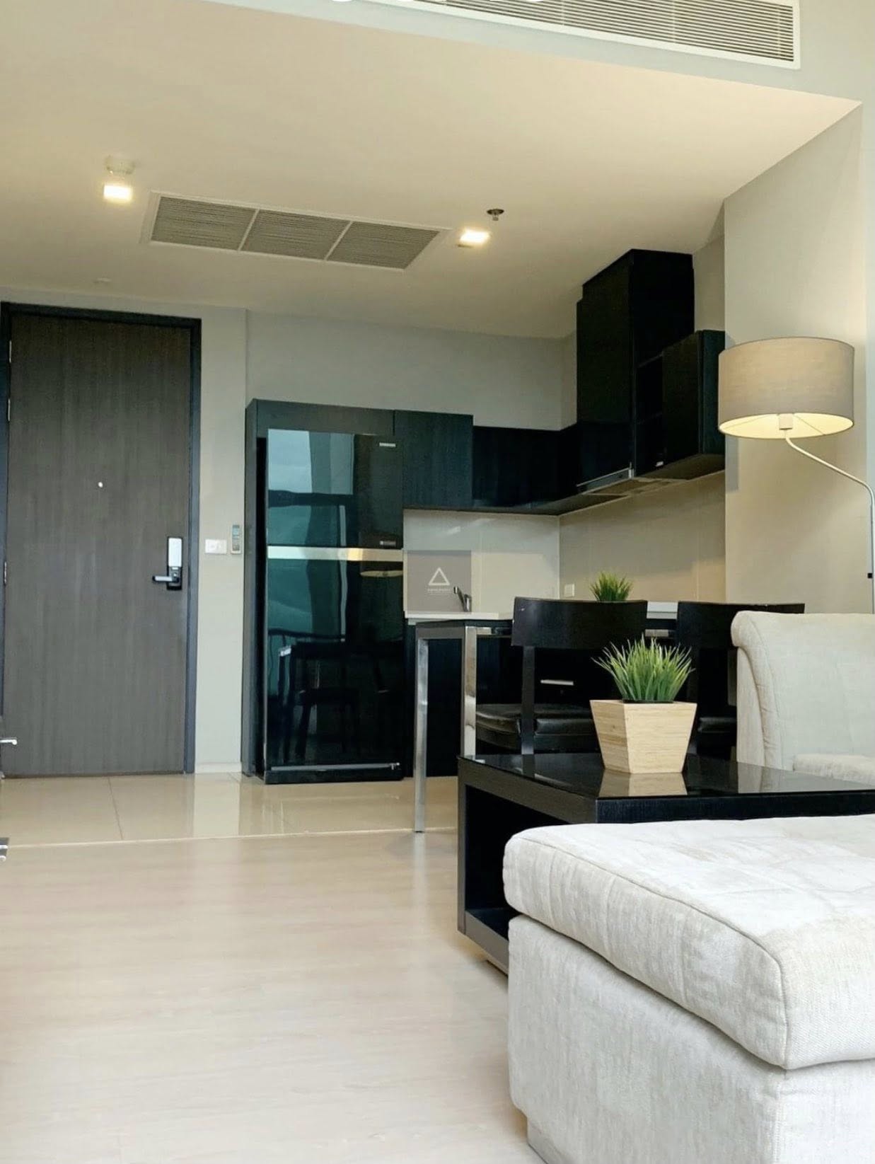 ðĄ āđāļŦāđāđāļāđāļēāļāļāļāđāļ āļĢāļīāļāļķāđāļĄ āļŠāļļāļāļļāļĄāļ§āļīāļ 44/1 / For Rent Condo RHYTHM Sukhumvit 44/1