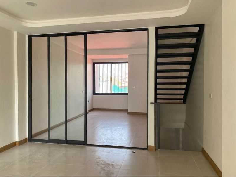 ðĒ āļāļēāļĒāļāļēāļāļēāļĢāļāļēāļāļīāļāļĒāđ 4.5 āļāļąāđāļ āļāļāļĒāļāļĢāļ°āļāļēāļŠāļāđāļāļĢāļēāļ°āļŦāđ 33 / For Sale Commercial Building Prachasongkroh 33