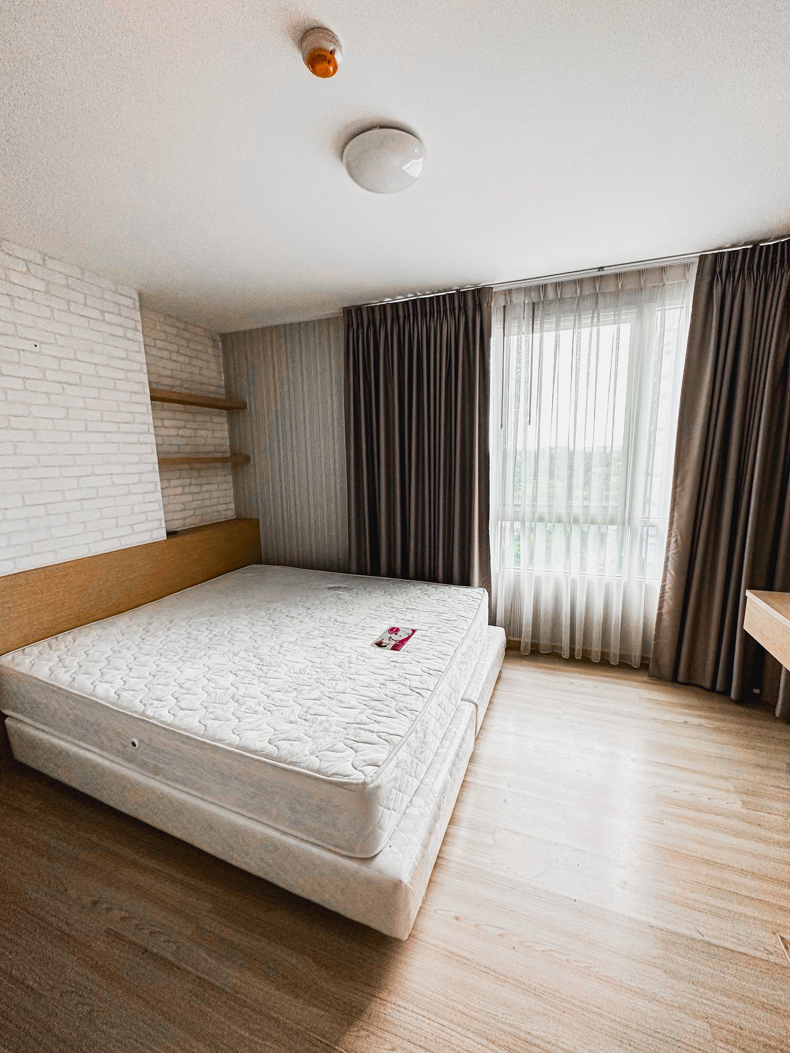 ให้เช่า! Rill Condo หลักหก – คอนโดห้องมุม แต่งครบ ติดรถไฟฟ้าสายสีแดง