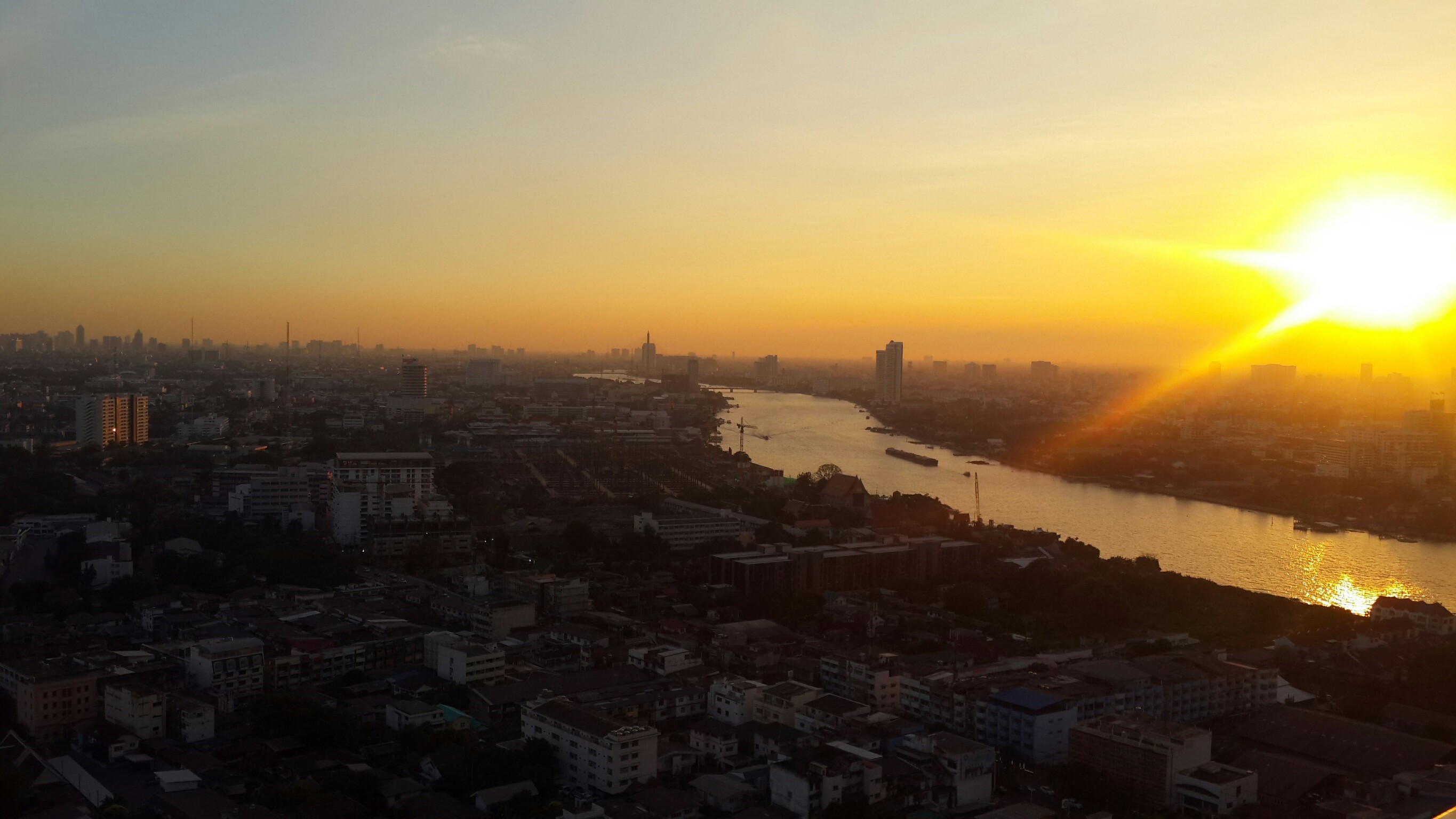 ให้เช่าคอนโด the tree interchange 1 ห้องนอน 1 ห้องน้ำ ชั้น 37 กับ 40 ตึกA 4029 กับ 3703 ทิศใต้คะ วิวแม่น้ำ รัฐสภาคะ ราคา 12,000 บาท full furniture